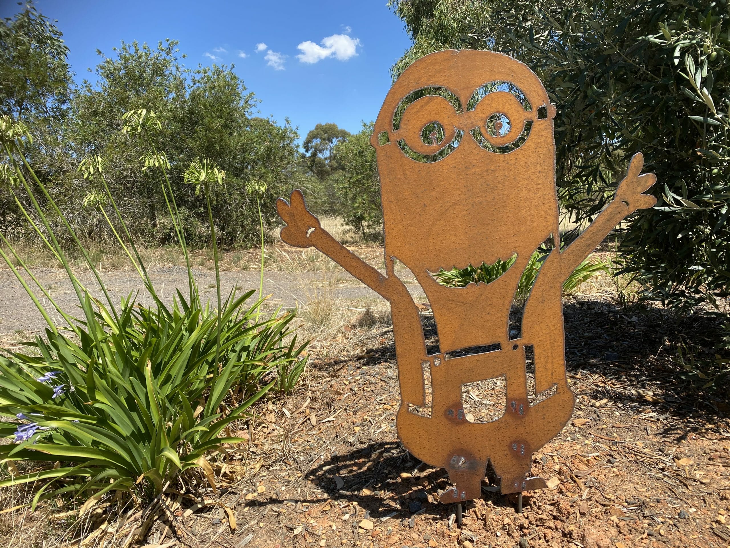 TOP TIPS - How To Stop & Protect Metal Garden Ornaments From Rusting ...
